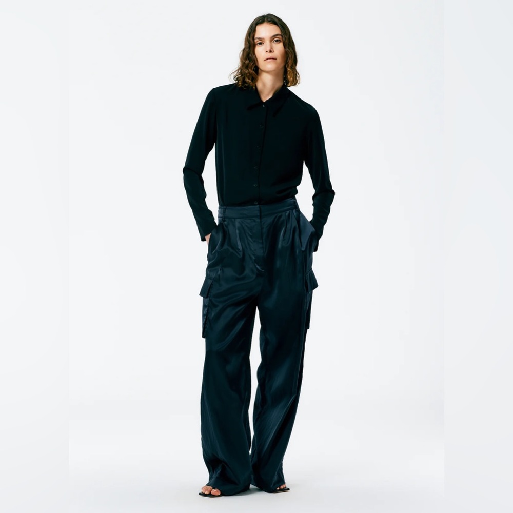 NWT Tibi Shiny Nylon Cargo Stella in Navy